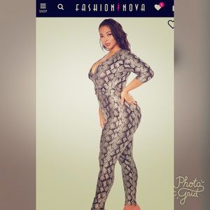 Fashion Nova - Snakeskin look jumpsuit